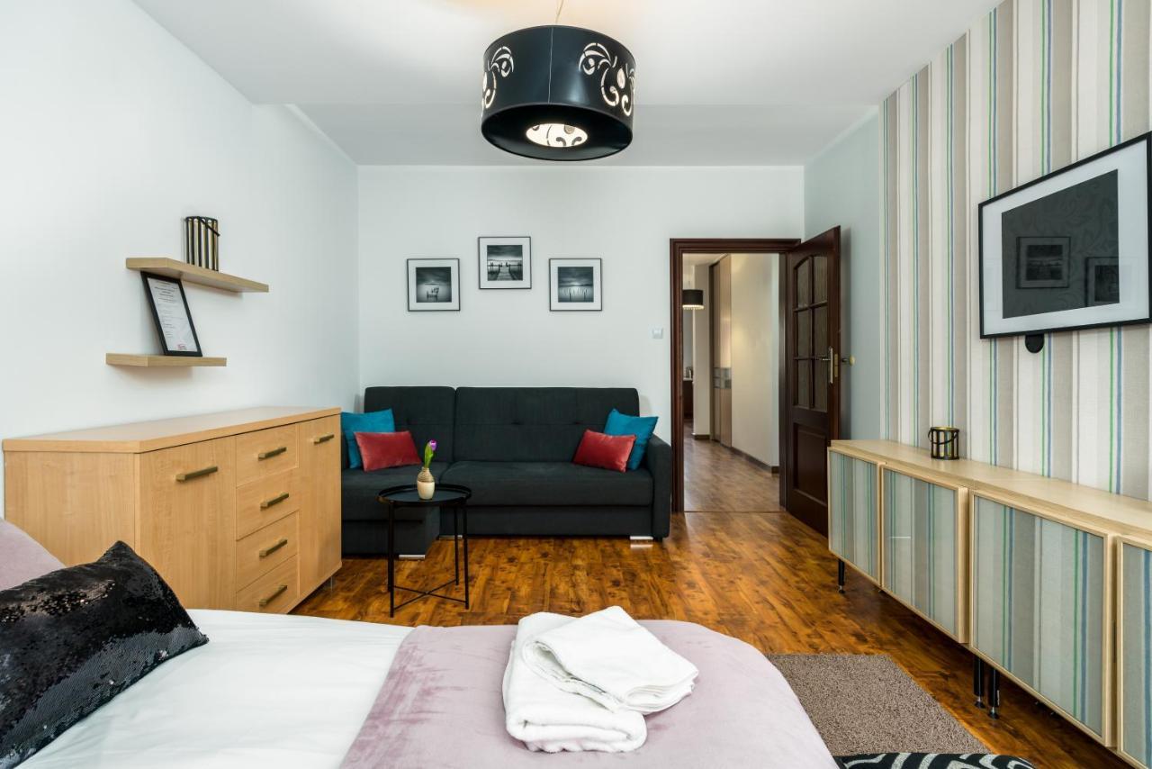Sleepway Apartments- Szyperska z parkingiem Poznań Buitenkant foto