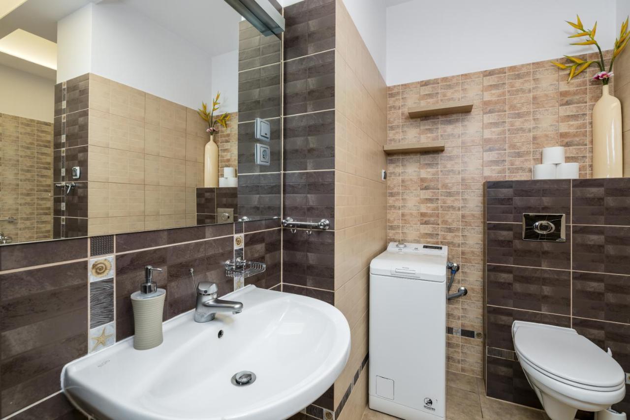 Sleepway Apartments- Szyperska z parkingiem Poznań Buitenkant foto